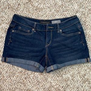 Aeropostale Midi Cuffed Short Size 2